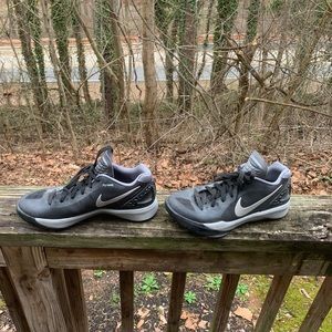Nike Volley Zoom Hyperspike Sz 8.5 women